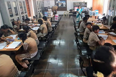 Mar Thoma Students Group Discussion in Library